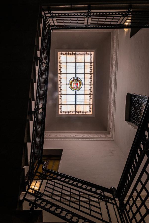 Historico Loft & Rooms Palazzo Adragna XIX Trapani Exterior foto
