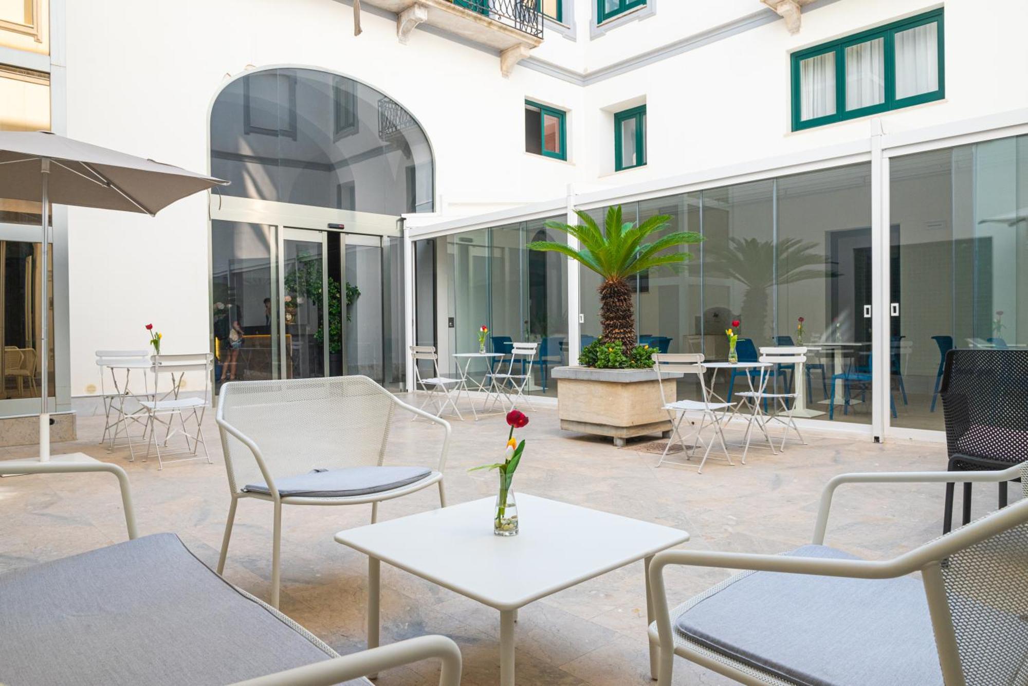 Historico Loft & Rooms Palazzo Adragna XIX Trapani Exterior foto